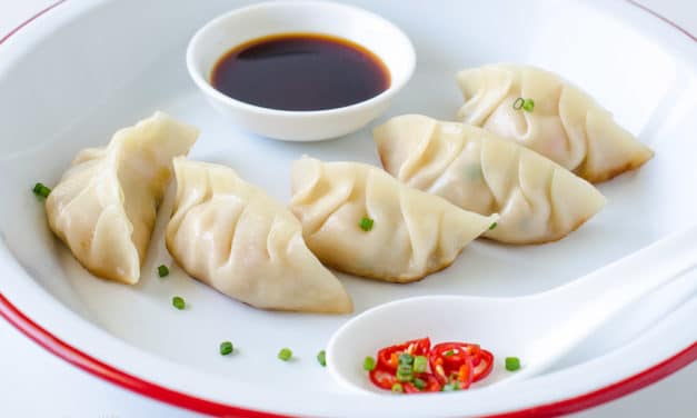 Los dumplings están de moda. La forma correcta de tomarlos