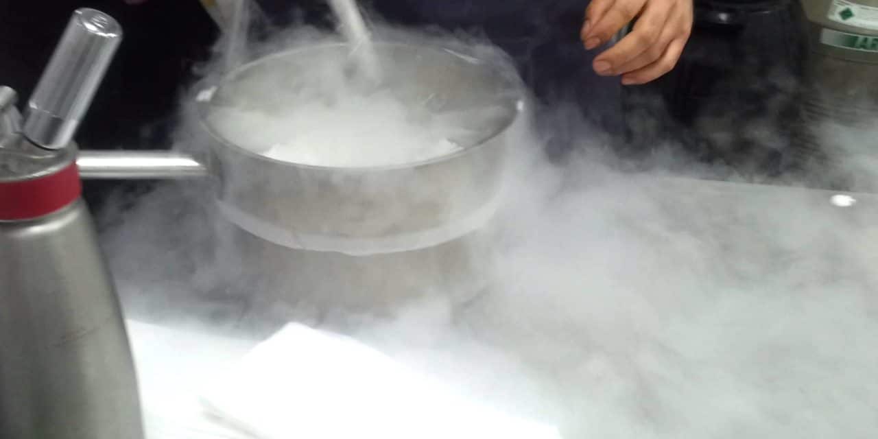 Una explosión en un restaurante de Madrid deja grave a su cocinera