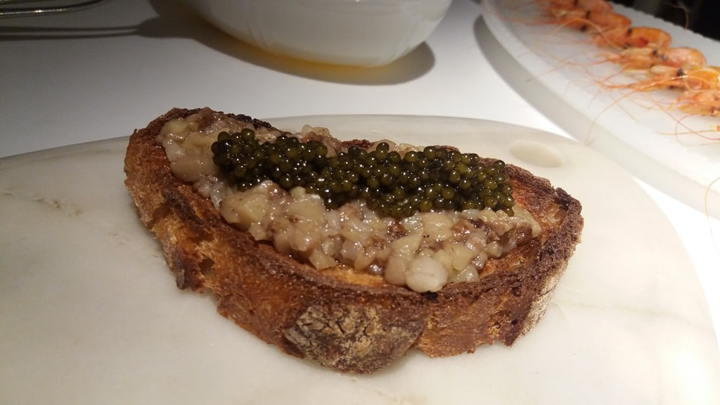 tuétano con caviar
