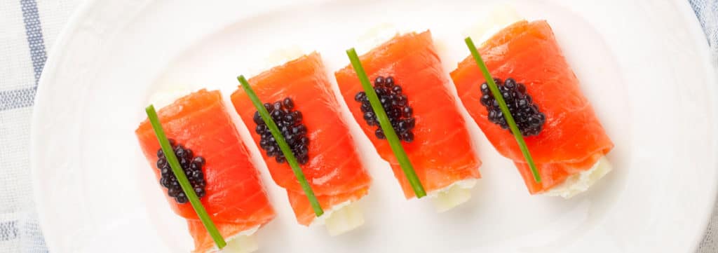 rollitos de salmón