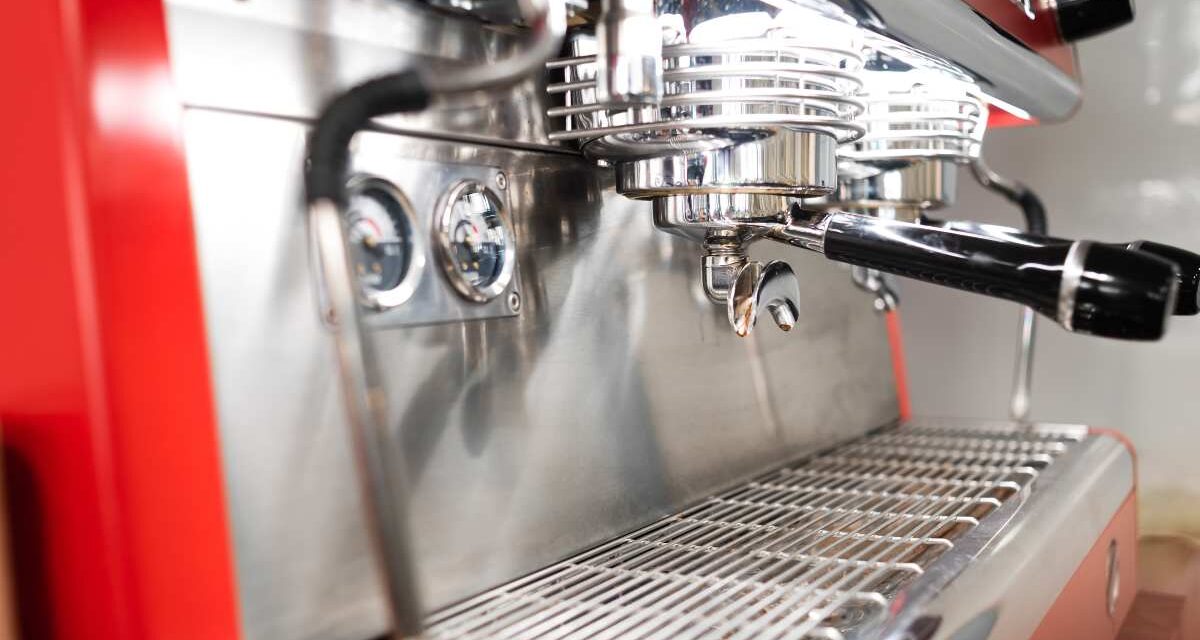Mantenimientos y cuidados de las máquinas de café en locales de hostelería