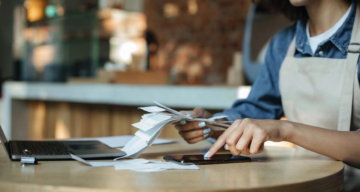 10 errores de gestión que están hundiendo tu restaurante sin que te des cuenta