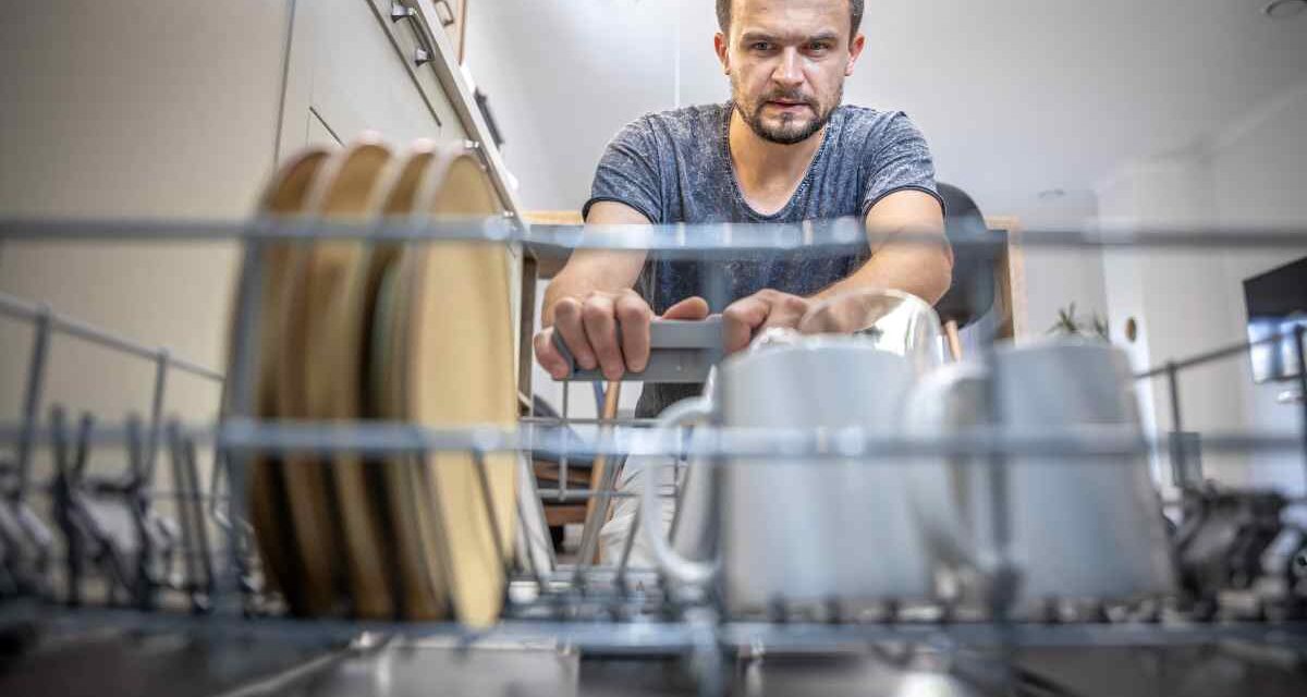 Cómo elegir lavavajillas industriales sin equivocarte