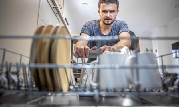 Cómo elegir lavavajillas industriales sin equivocarte
